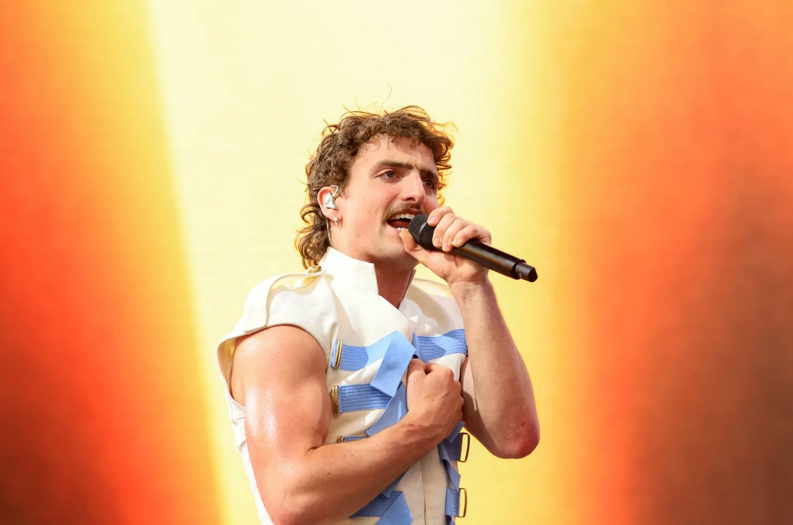 Benson Boone Live in Fort Worth – Sep 20, 2025 | Dickies Arena Concert